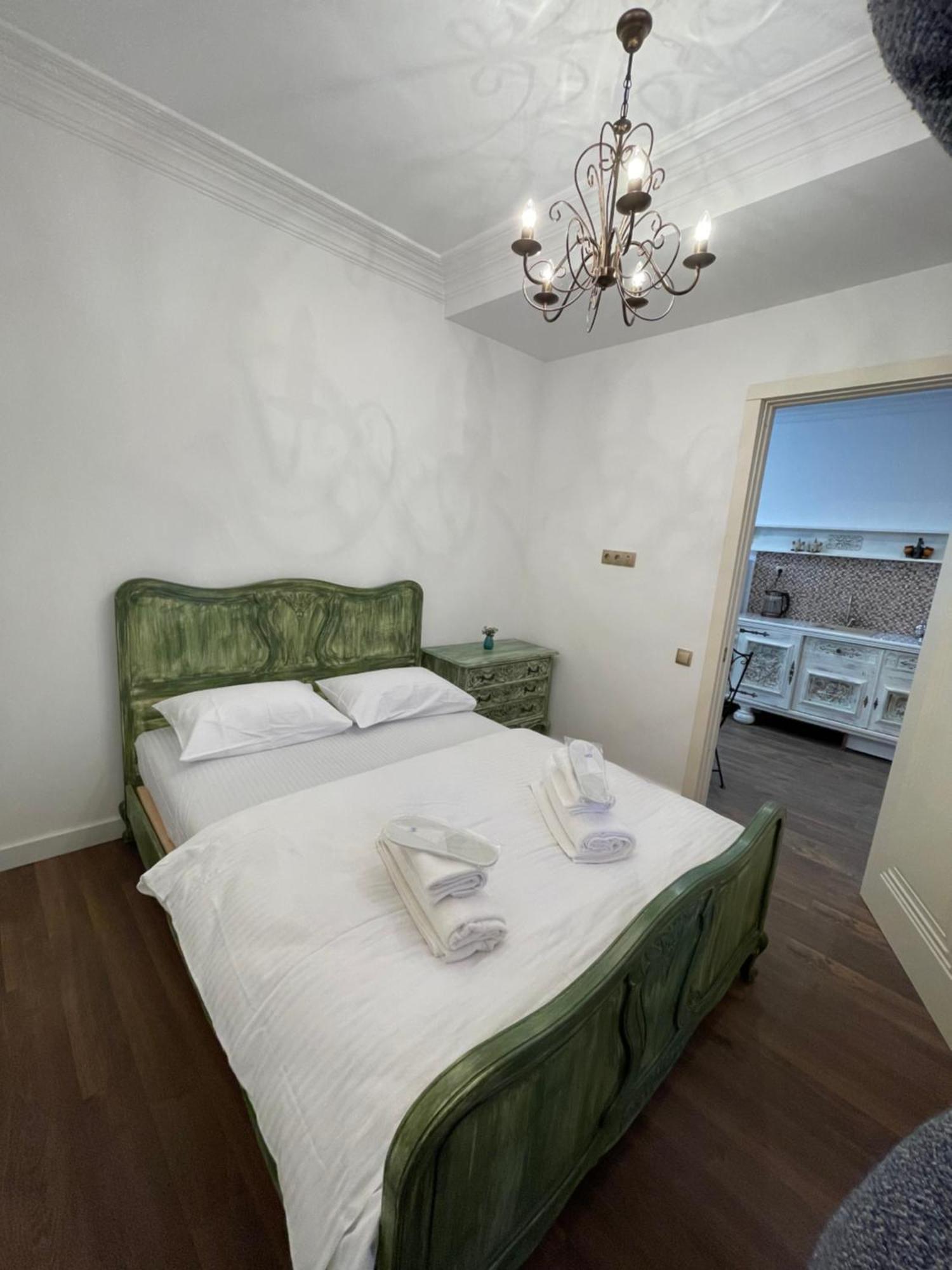 Picasso Apartment Kutaissi Exterior foto